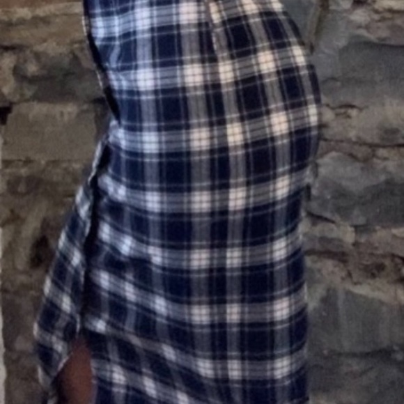 Vintage plaid skirt. Knee length size 4 - Picture 2 of 6